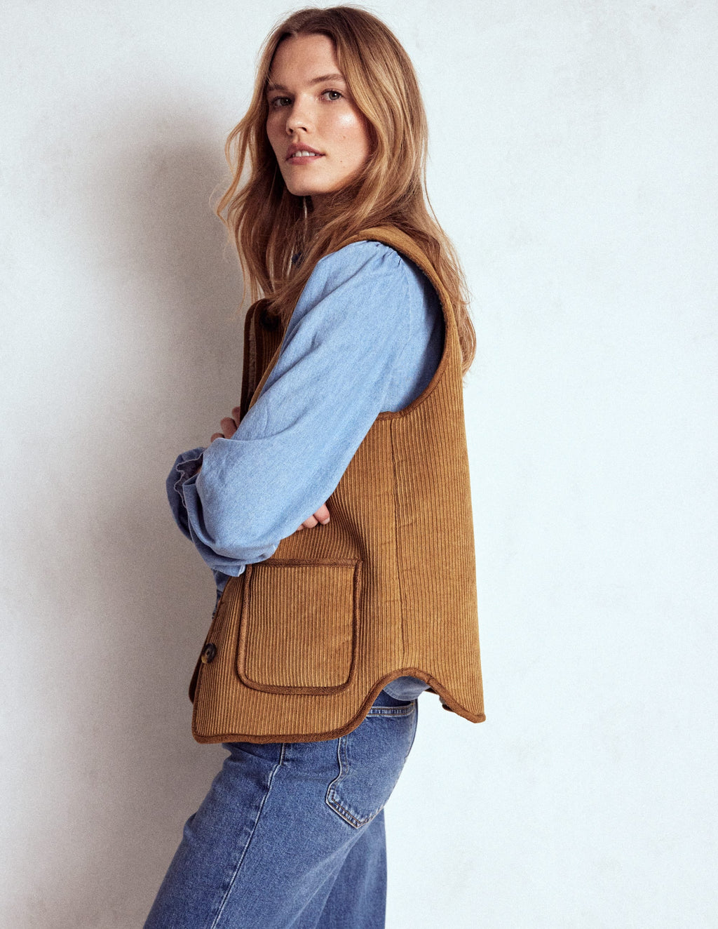 Clerkenwell Reversible Gilet-Hazelnut Brown, Natural