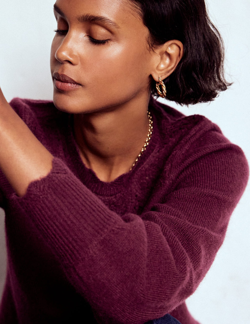 Fluffy Embroidered Sweater-Deep Wisteria
