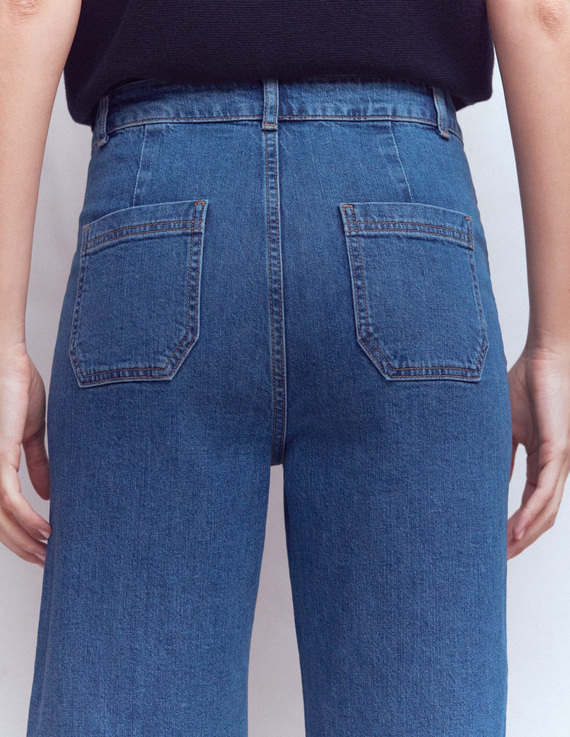 Straight Leg Pocket Jeans-Mid Vintage