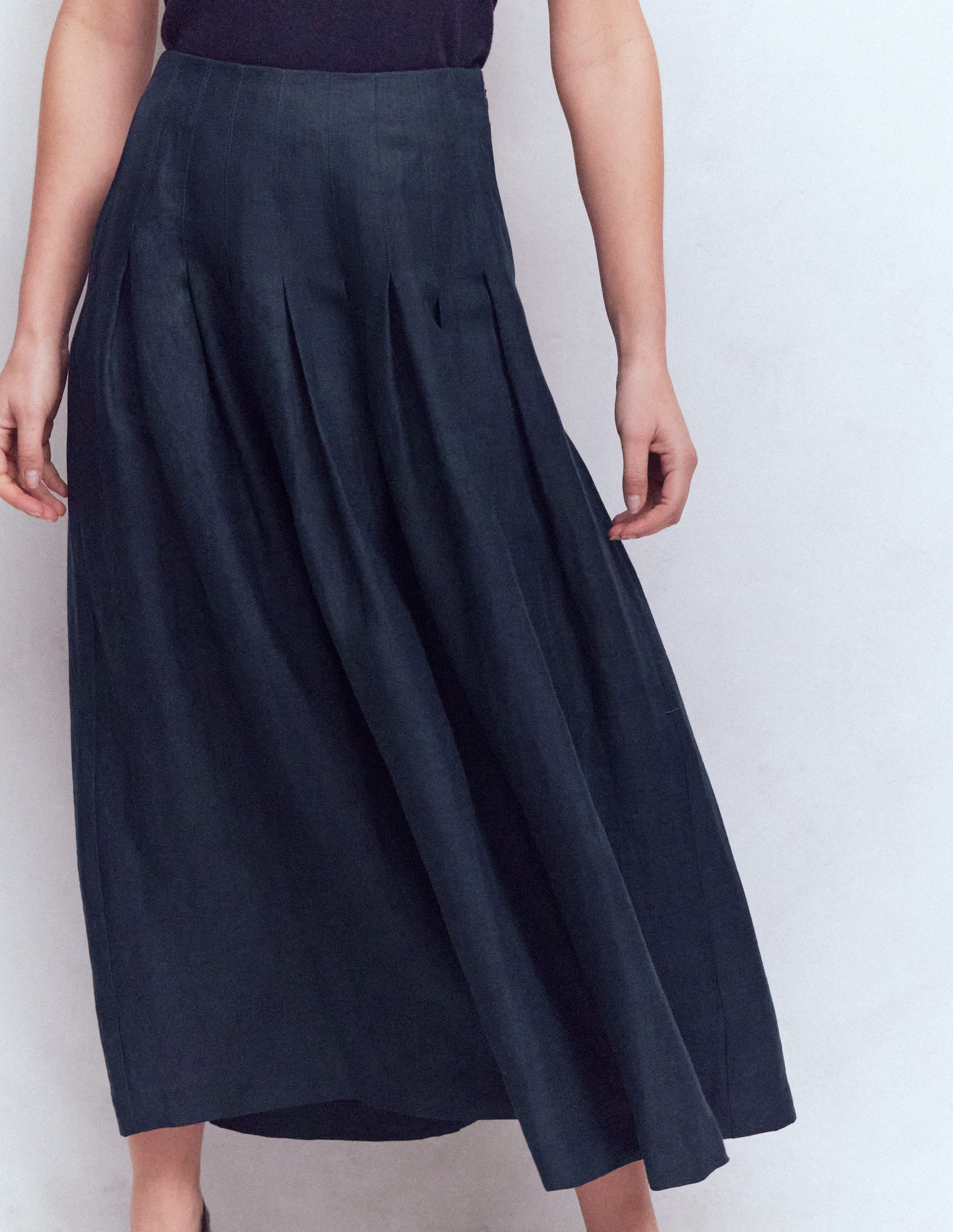 Valentina Linen Skirt-Navy