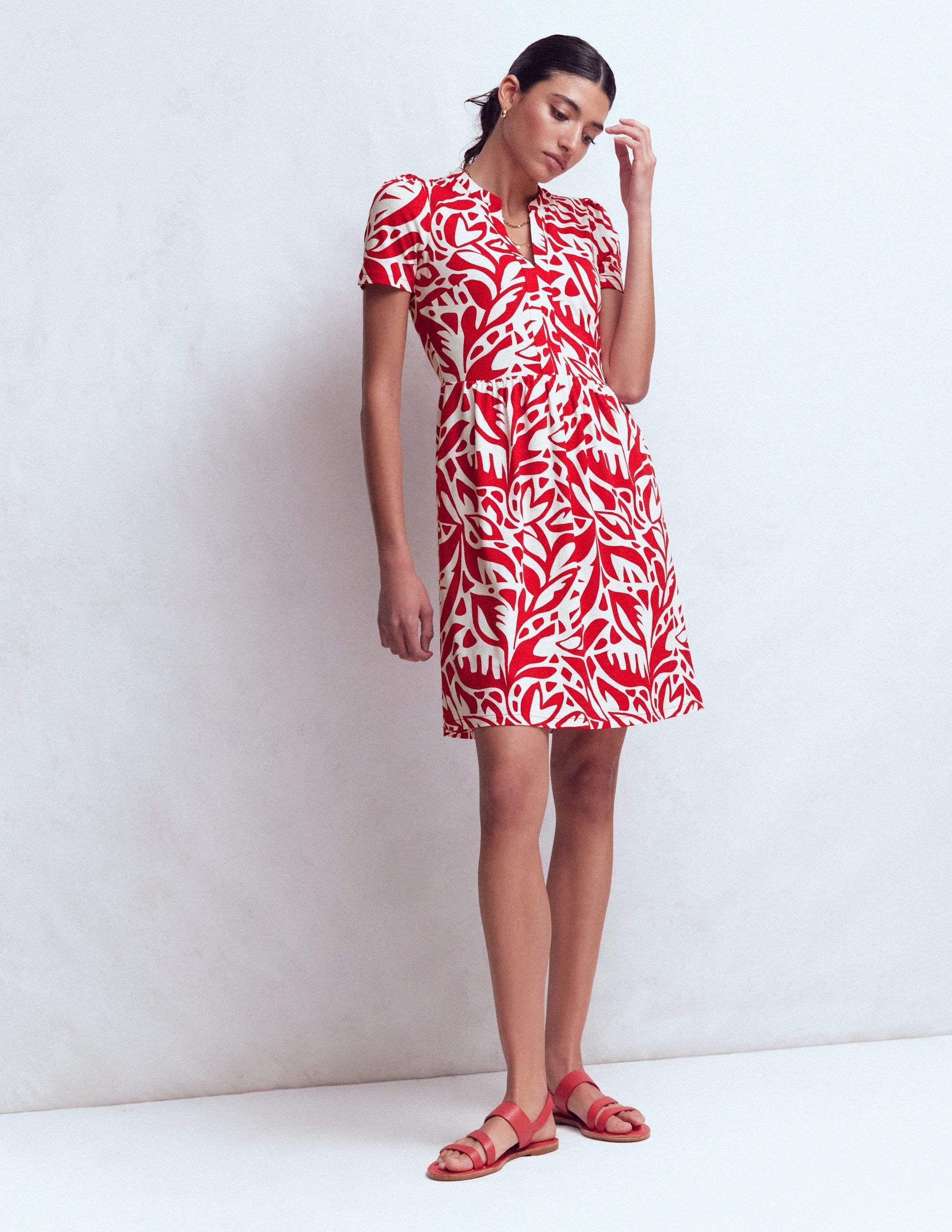 Naomi Short Sleeve Dress-Merida Red, Leafy Cascade Mono
