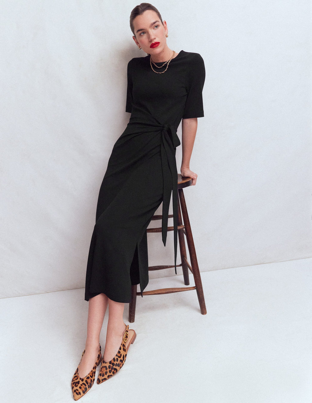 Zinnia Tie Jersey Midi Dress-Black