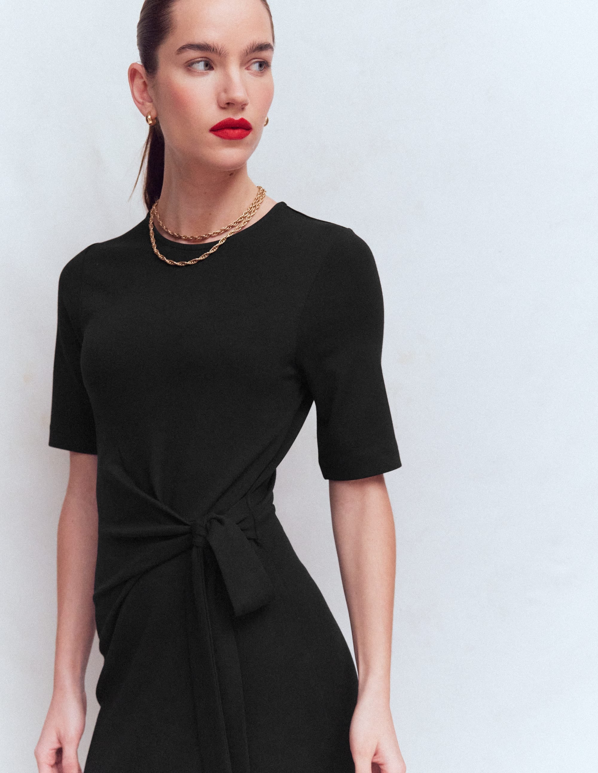 Zinnia Tie Jersey Midi Dress-Black