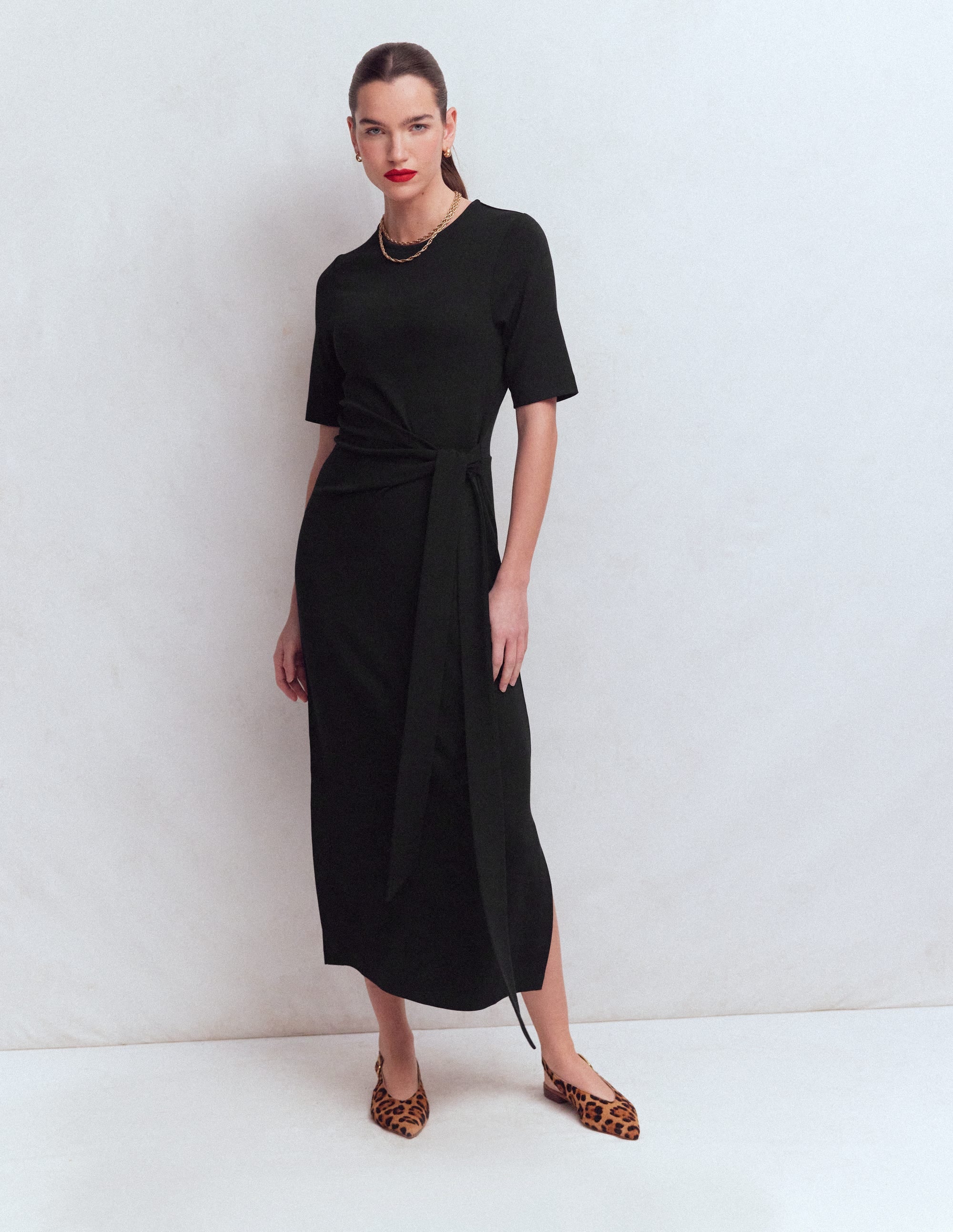 Zinnia Tie Jersey Midi Dress-Black