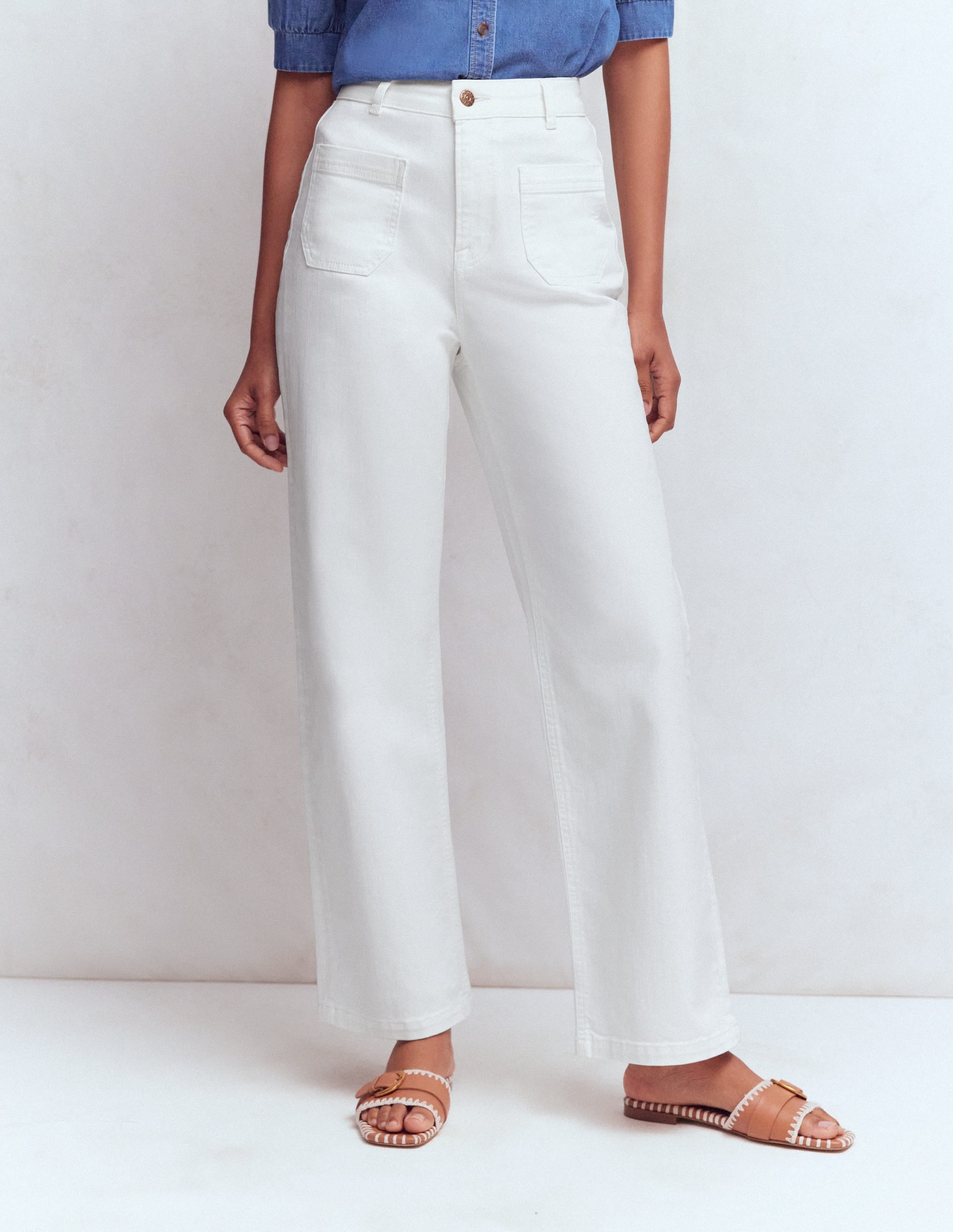Straight Leg Pocket Jeans-White