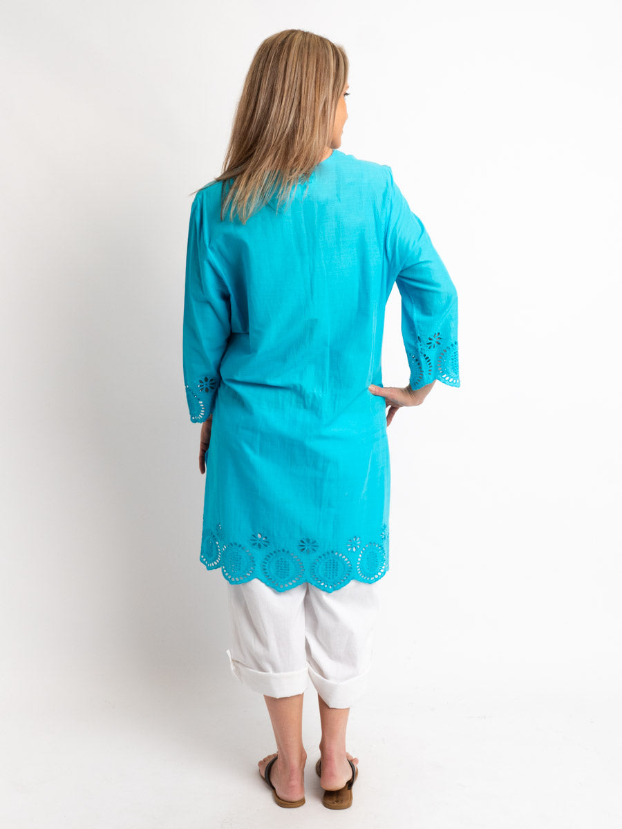 Broderie Anglais Top in Aqua