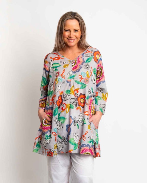Daintree Top in Grey Pink Garden