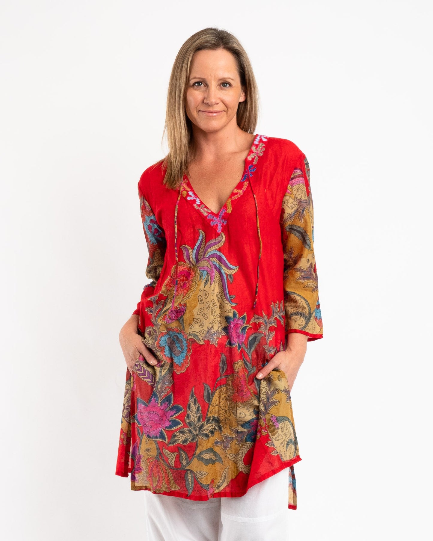 Embroidered Knee-length Kurta in Red Floral