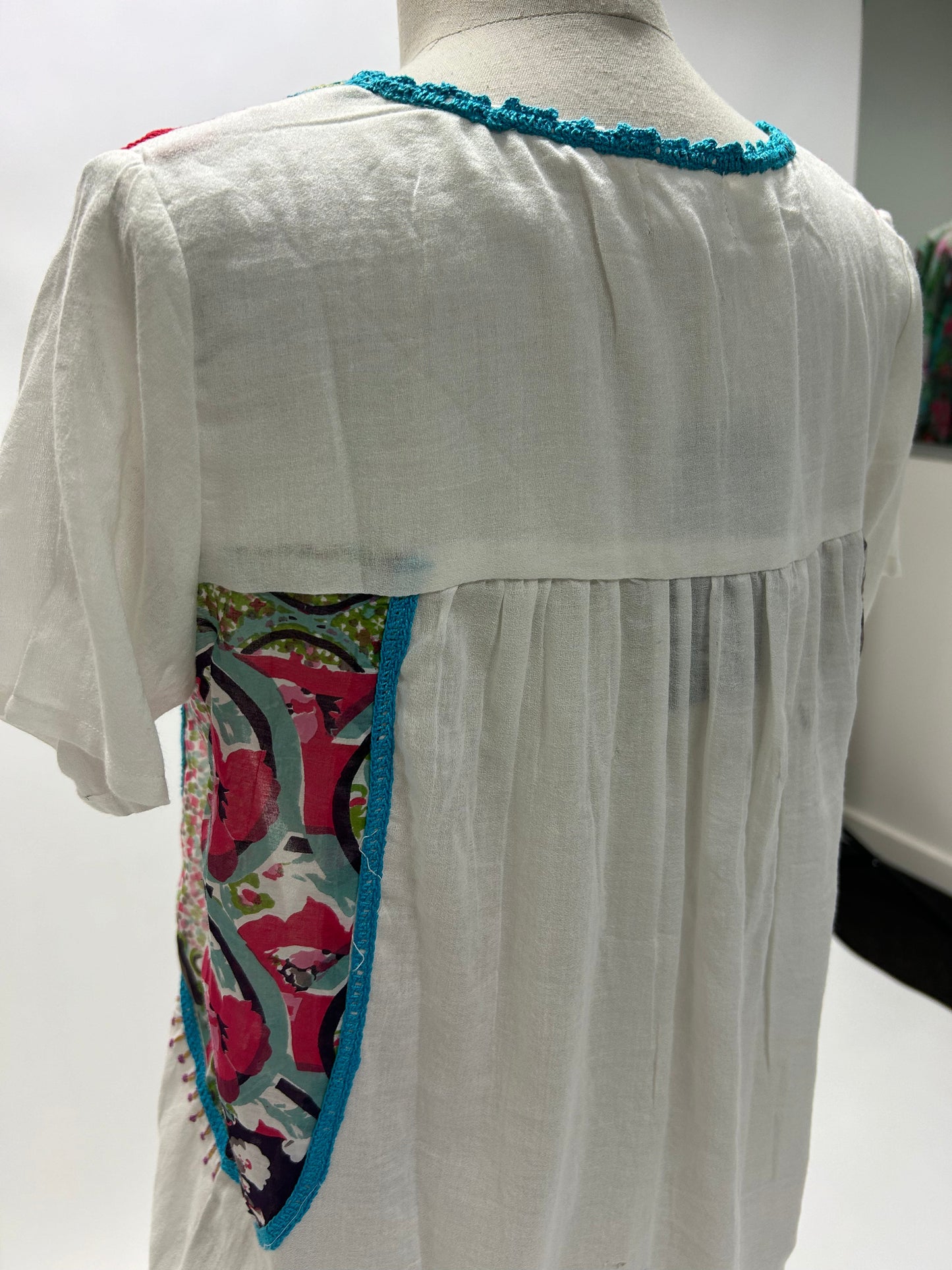 Embroidered Tunic Top in Moss Cotton and Cotton Silk