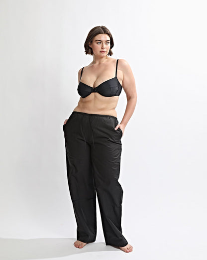 Gabby Pants Black Cropped