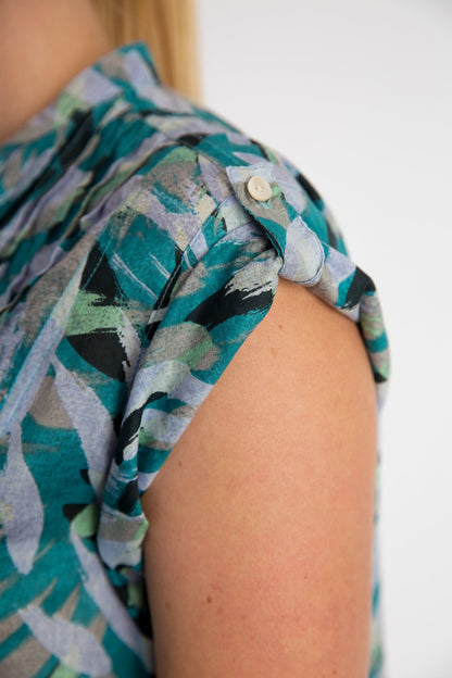 Magnetic Cap Sleeve Shirt in Turquoise Brush