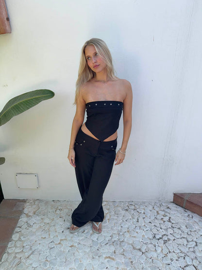 Jasifina trousers with metal rings – Black